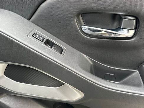 Used 2023 Nissan Frontier SV w/ Tow Package image 21