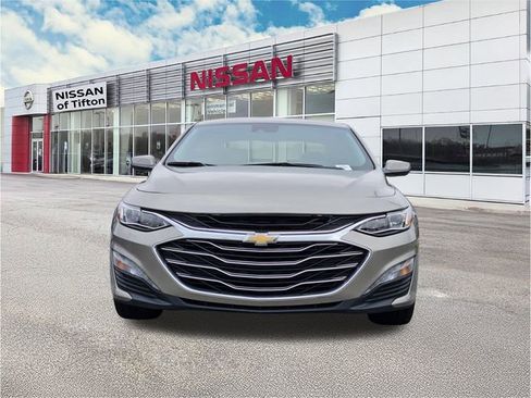 Used 2024 Chevrolet Malibu LT image 2