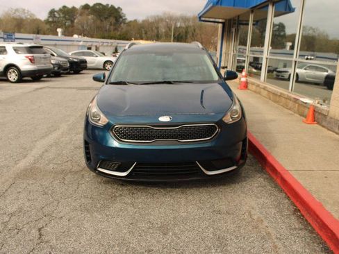 Used 2018 Kia Niro LX image 2