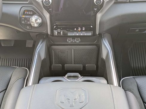 New 2026 RAM 1500 Laramie w/ Laramie Preferred Package AWD/4WD image 18