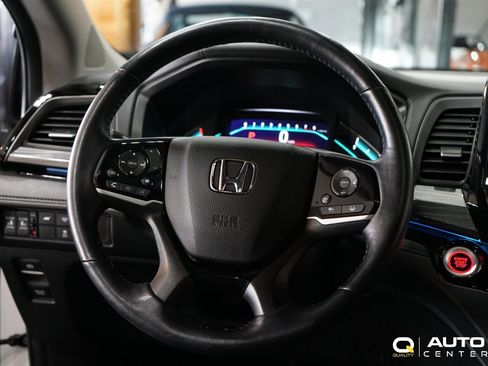 Used 2023 Honda Odyssey Touring image 15