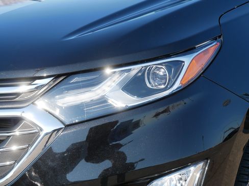 Used 2020 Chevrolet Equinox Premier image 16