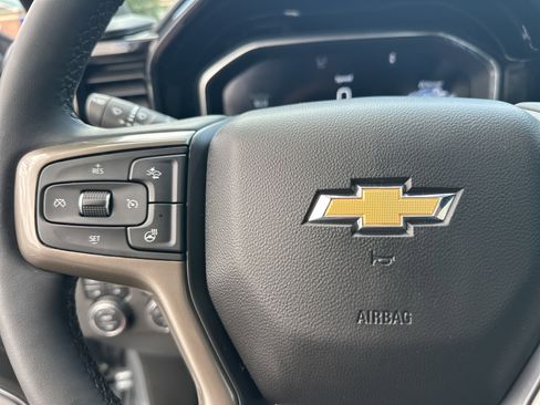 Used 2024 Chevrolet Silverado 2500 High Country w/ High Country Premium Package AWD/4WD image 26