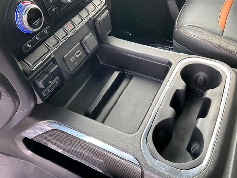 Used 2022 GMC Sierra 2500 AT4 w/ Gooseneck/5TH Wheel Package image 15