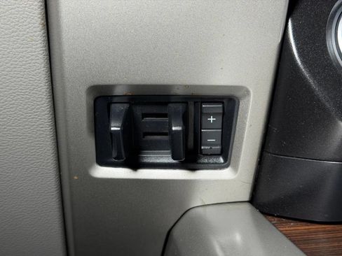 Used 2015 Ford F150 Lariat w/ Equipment Group 502A Luxury RWD image 35