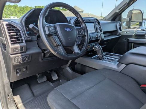 Used 2019 Ford F150 XLT w/ Equipment Group 302A Luxury AWD/4WD image 8