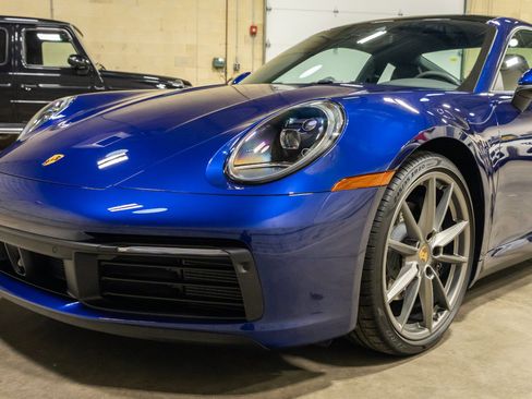 Used 2020 Porsche 911 Carrera w/ Premium Package image 19