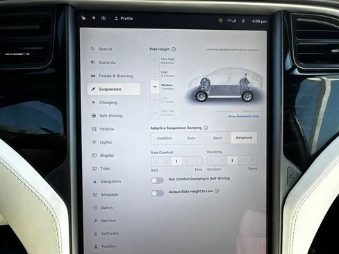 Used 2020 Tesla Model X Long Range AWD/4WD image 29