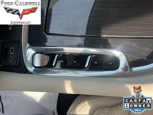 Used 2023 Buick Enclave Essence w/ Experience Buick Package image 21