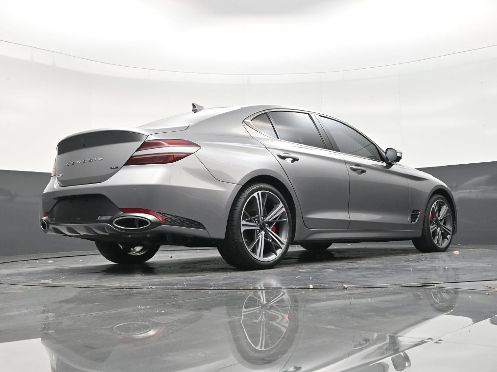 Used 2025 Genesis G70 3.3T Advanced w/ Sport Prestige Package RWD image 24