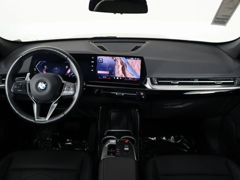 Used 2025 BMW X1 xDrive28i w/ Convenience Package image 8