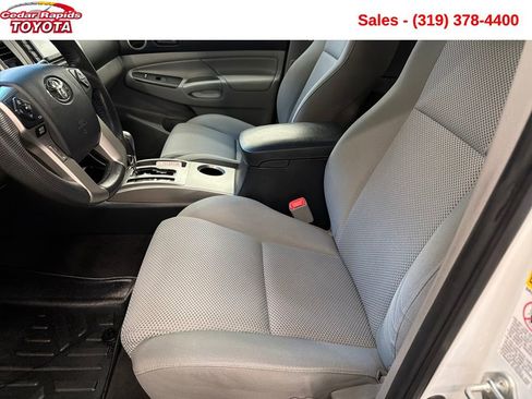 Used 2014 Toyota Tacoma 4x4 Access Cab V6 image 18