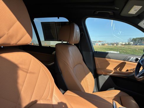 Certified 2025 BMW X5 M60i image 35
