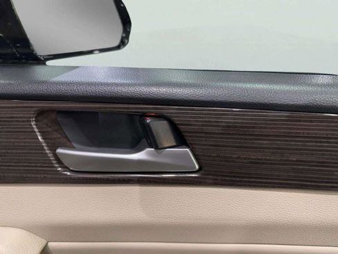 Used 2019 Hyundai Sonata Limited w/ Ultimate Package 04 FWD image 56