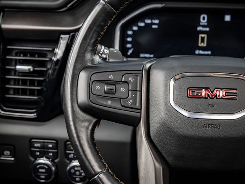 Used 2022 GMC Sierra 1500 AT4 w/ AT4 Premium Package AWD/4WD image 40