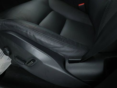 Used 2024 Volvo XC90 T8 Plus w/ Protection Package Premier image 9