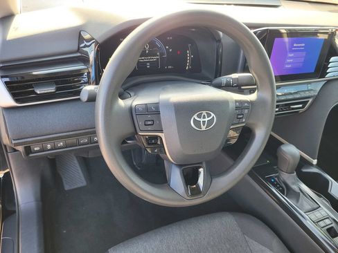 Used 2025 Toyota Camry LE FWD image 26