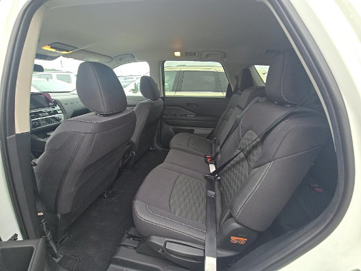 Used 2024 Nissan Pathfinder SV AWD/4WD image 8