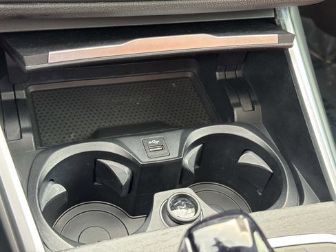 Used 2022 BMW 330i 330i Sedan North America RWD w/ M Sport Package image 22