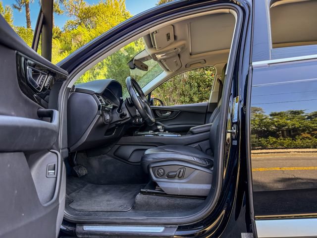 Used 2017 Audi Q7 2.0T Premium AWD/4WD image 23