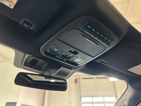 Used 2022 Ford F150 Raptor w/ Raptor 37 Performance Package image 27