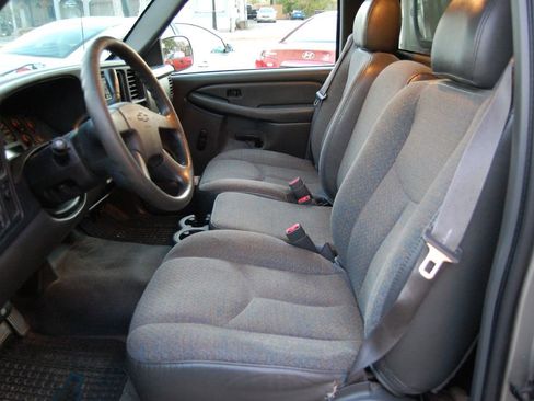 Used 2003 Chevrolet Silverado 1500 W/T image 12