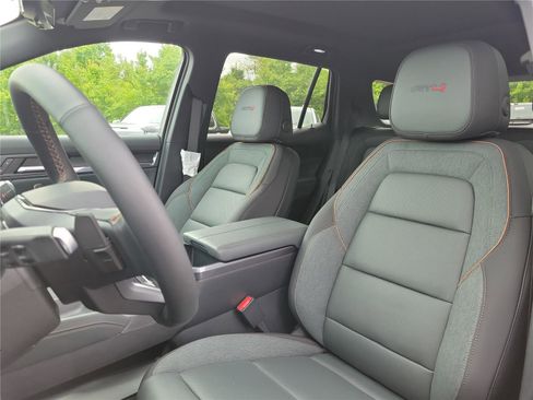 New 2026 GMC Terrain AT4 w/ Convenience Package III AWD/4WD image 18