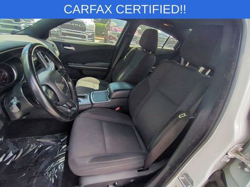 Used 2019 Dodge Charger SXT RWD image 16