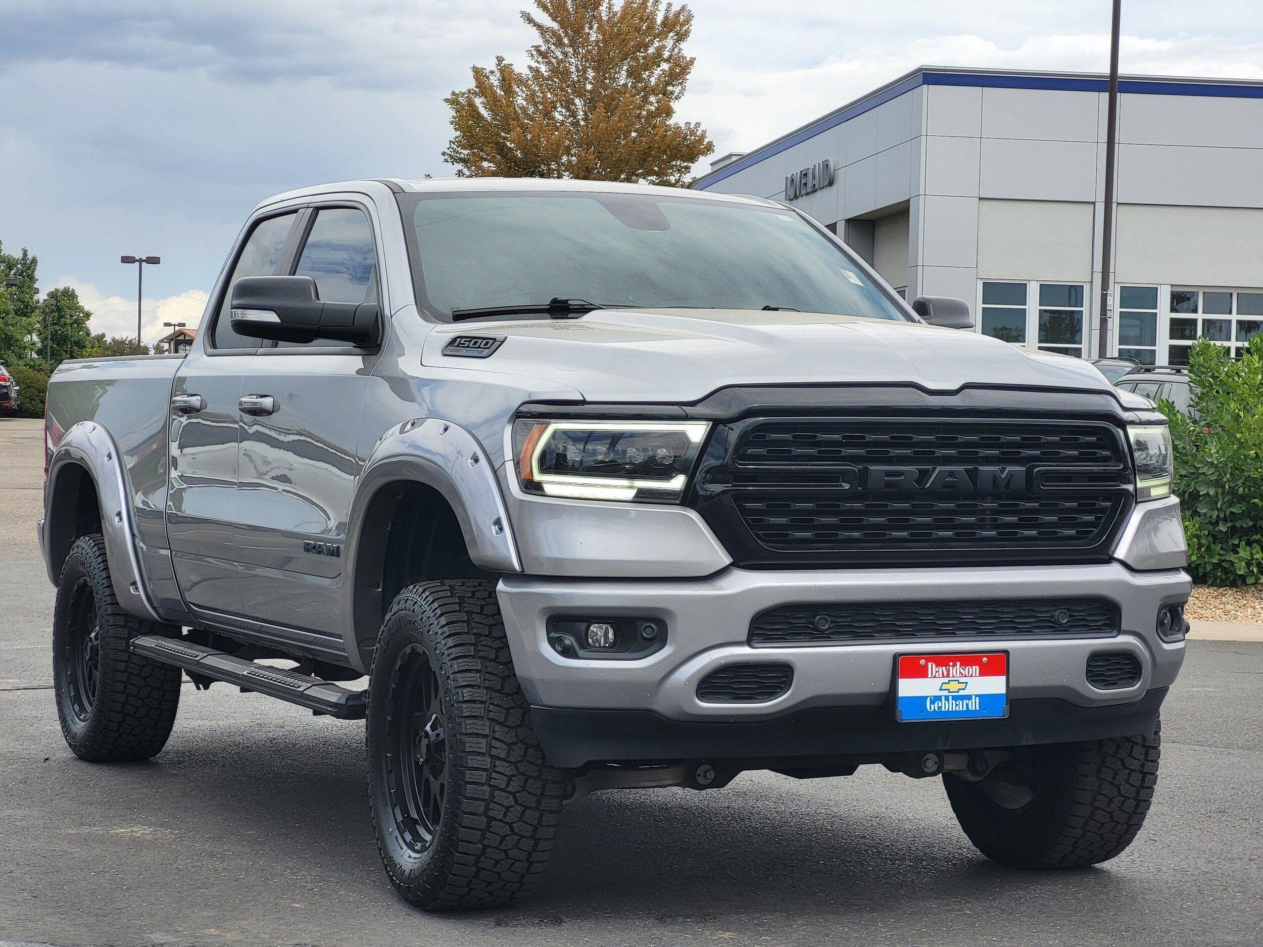 Used 2022 RAM 1500 Big Horn w/ Night Edition AWD/4WD image 3