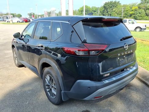 Used 2023 Nissan Rogue S FWD image 4