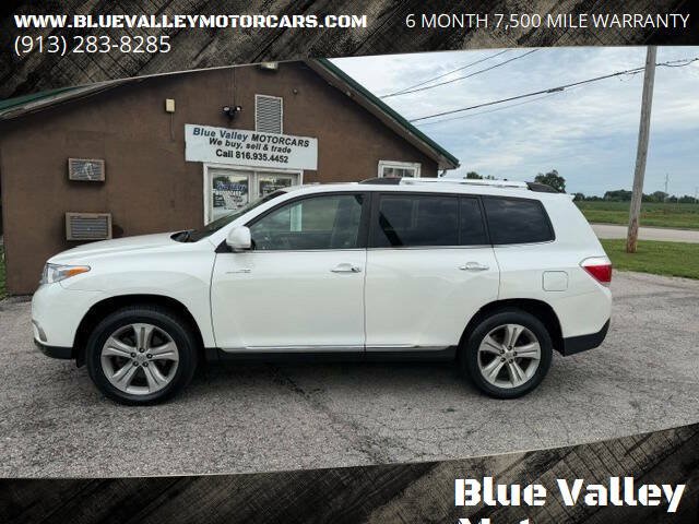 Used 2012 Toyota Highlander Limited w/ Tow Pkg FWD image 1