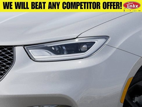 New 2026 Chrysler Pacifica Select w/ S Appearance Package FWD image 11