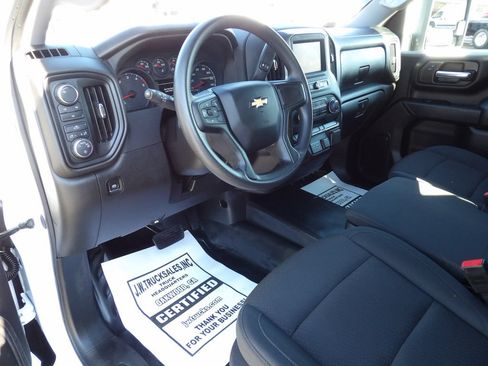 Used 2025 Chevrolet Silverado 3500 W/T w/ WT Convenience Package AWD/4WD image 16