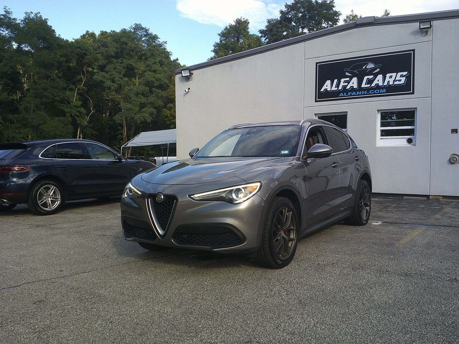 Used 2019 Alfa Romeo Stelvio Ti Lusso w/ Quick Order Package 22X Lusso AWD/4WD image 1