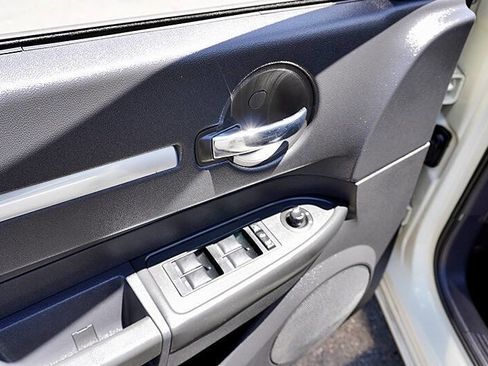 Used 2008 Dodge Charger SE image 24