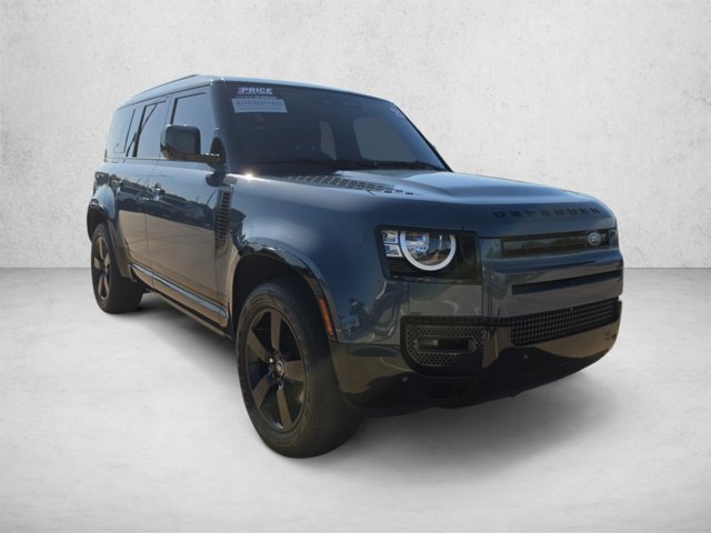 Used 2023 Land Rover Defender 110 S AWD/4WD image 3