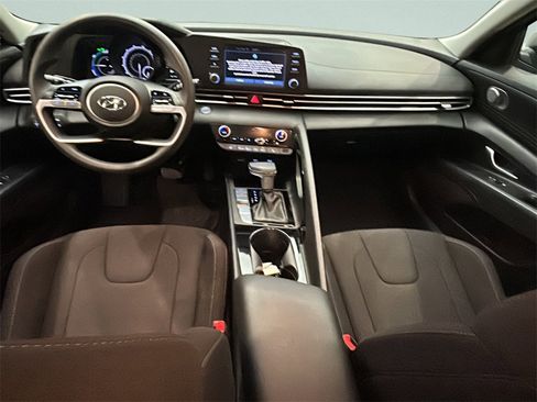 Used 2023 Hyundai Elantra Blue image 18