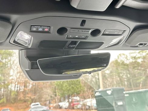 Used 2025 GMC Hummer EV 3X AWD/4WD image 19