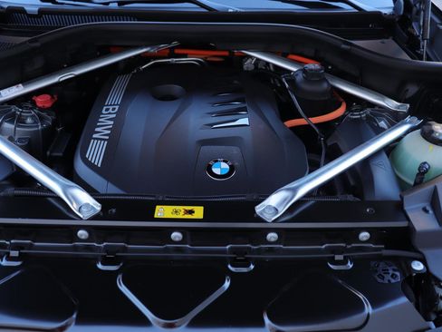 New 2026 BMW X5 xDrive50e w/ Climate Comfort Package image 43