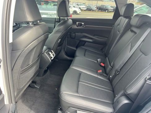 New 2026 Kia Sorento EX AWD/4WD image 17