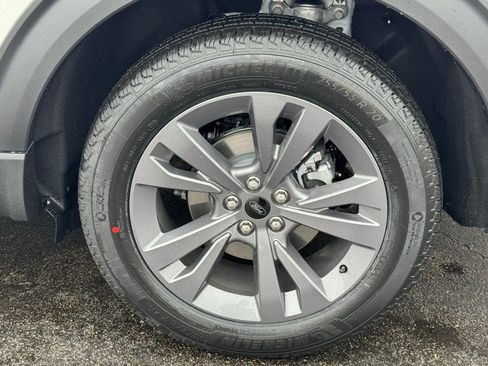 New 2026 Ford Explorer Active w/ Active Comfort Package image 45