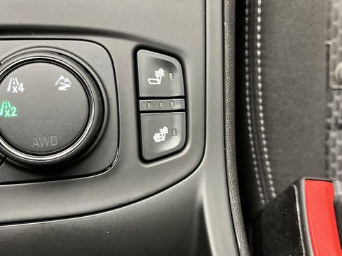 Certified 2024 GMC Terrain SLE w/ Driver Convenience Package image 22