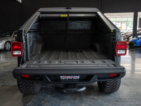Used 2023 Jeep Gladiator Sport AWD/4WD image 76