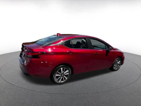 Used 2025 Nissan Versa SV FWD image 14