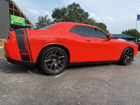 Used 2018 Dodge Challenger R/T Scat Pack RWD image 6