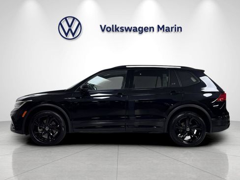 Used 2024 Volkswagen Tiguan SE R-Line FWD image 2
