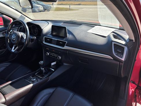 Used 2018 MAZDA MAZDA3 Touring image 25