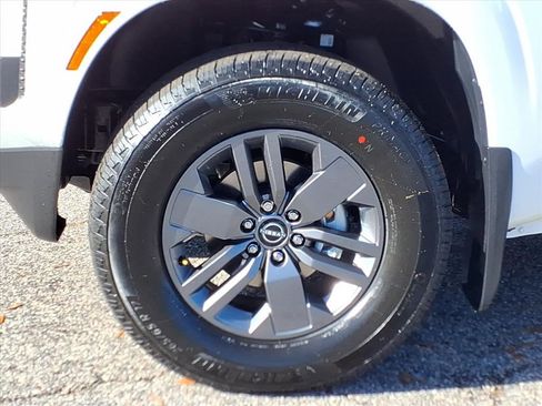 New 2026 Nissan Frontier SV w/ SV Convenience Package image 4