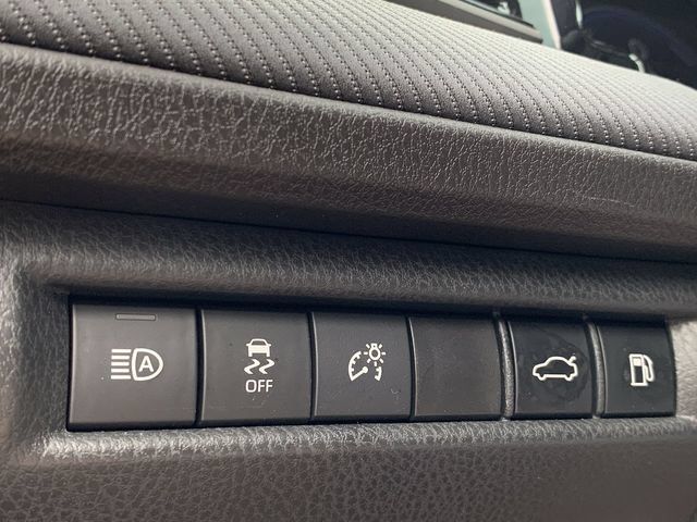 Used 2025 Toyota Camry SE w/ Multimedia Upgrade Package FWD image 25