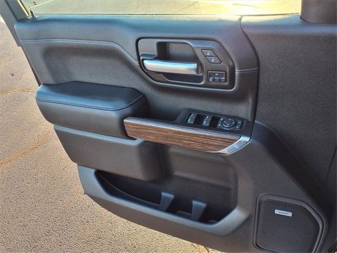 Used 2019 Chevrolet Silverado 1500 High Country w/ Technology Package image 25